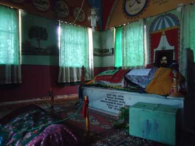 Niyazi Baba Türbesi